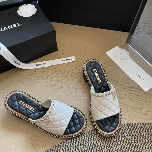 repliche,replica,perfette,siti di,affidabili,migliori siti,dove comprare,1:1,scarpe da ginnastica Chanel 24S nuovi sandali da spiaggia primaverili ed estivi