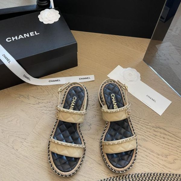repliche,replica,perfette,siti di,affidabili,migliori siti,dove comprare,1:1,scarpe da ginnastica Chanel 24S nuovi sandali da spiaggia primaverili ed estivi