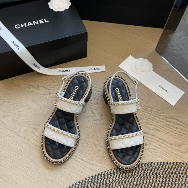 repliche,replica,perfette,siti di,affidabili,migliori siti,dove comprare,1:1,scarpe da ginnastica Chanel 24S nuovi sandali da spiaggia primaverili ed estivi