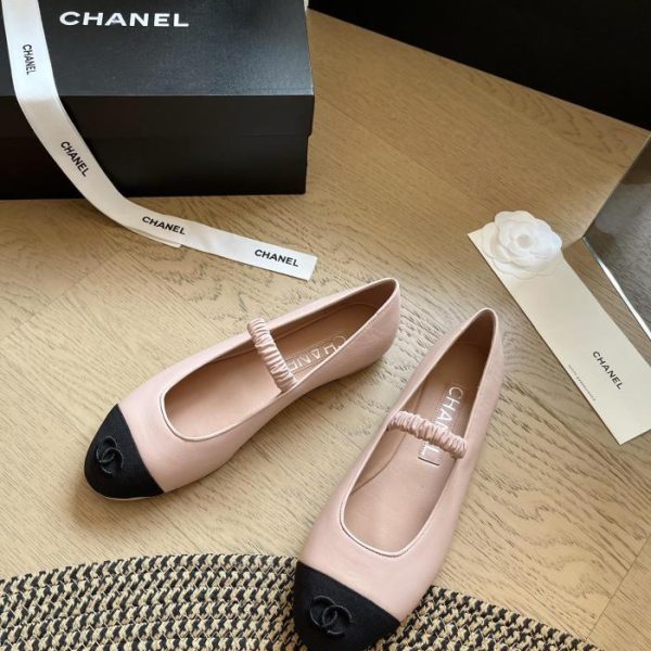 repliche,replica,perfette,siti di,affidabili,migliori siti,dove comprare,1:1,scarpe da ginnastica Chanel 24C inizio primavera nuove ballerine Mary Jane