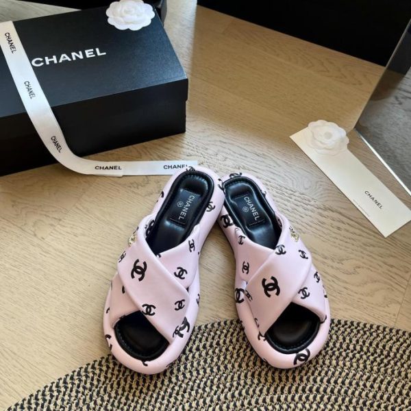 repliche,replica,perfette,siti di,affidabili,migliori siti,dove comprare,1:1,scarpe da ginnastica Chanel nuove pantofole incrociate di inizio primavera