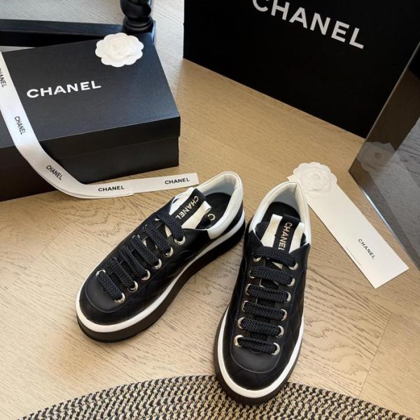 repliche,replica,perfette,siti di,affidabili,migliori siti,dove comprare,1:1,scarpe da ginnastica Scarpe da pane Chanel 24P con suola spessa