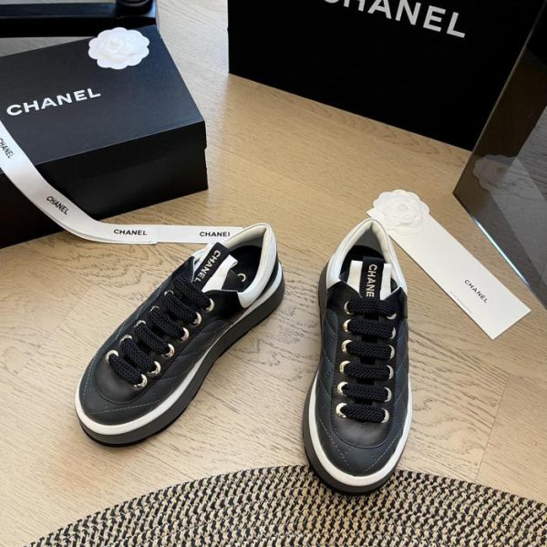 repliche,replica,perfette,siti di,affidabili,migliori siti,dove comprare,1:1,scarpe da ginnastica Scarpe da pane Chanel 24P con suola spessa
