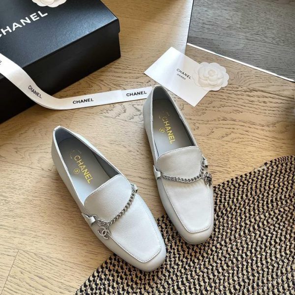 repliche,replica,perfette,siti di,affidabili,migliori siti,dove comprare,1:1,scarpe da ginnastica Nuovi mocassini con catena Chanel