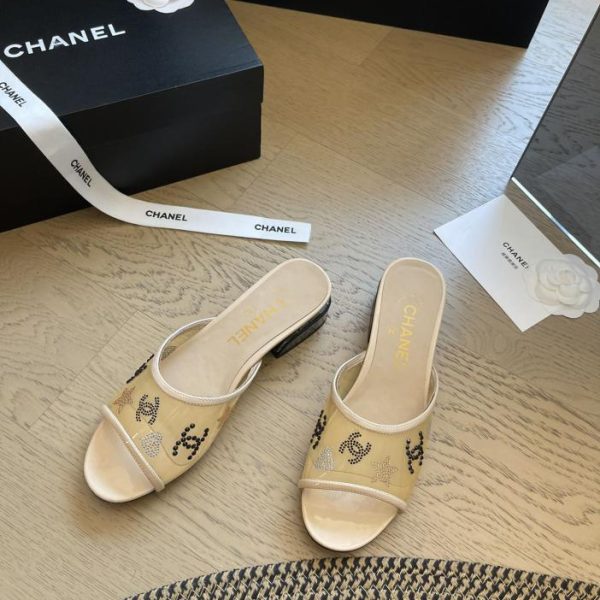 repliche,replica,perfette,siti di,affidabili,migliori siti,dove comprare,1:1,scarpe da ginnastica Chanel24P nuove pantofole con tacco spesso a bocca di pesce