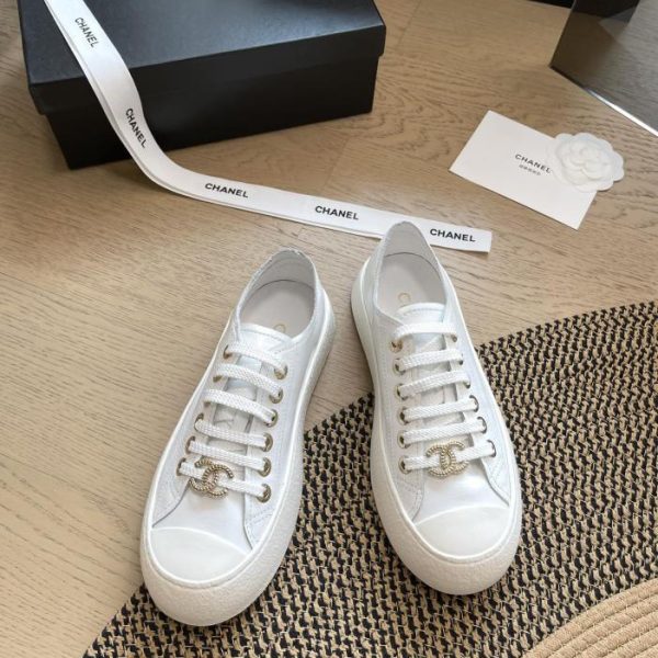 repliche,replica,perfette,siti di,affidabili,migliori siti,dove comprare,1:1,scarpe da ginnastica Chanel nuova serie di scarpe da pane per l’alluce