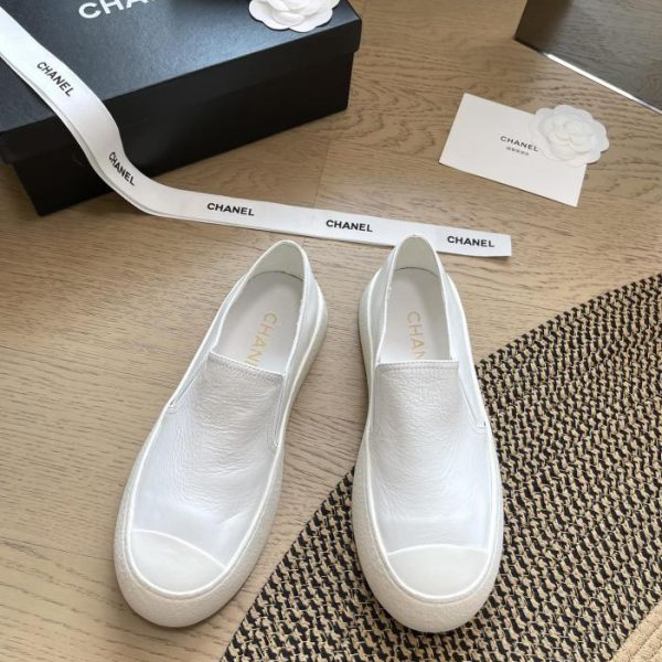 repliche,replica,perfette,siti di,affidabili,migliori siti,dove comprare,1:1,scarpe da ginnastica Chanel nuova serie di scarpe da pane per l’alluce