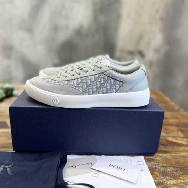 Versione top/ultima serie B101 di Dior