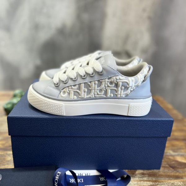 repliche,replica,perfette,siti di,affidabili,migliori siti,dove comprare,1:1,scarpe da ginnastica Versione top modello di collaborazione congiunta Dior/x/Denim/Tears/serie B33