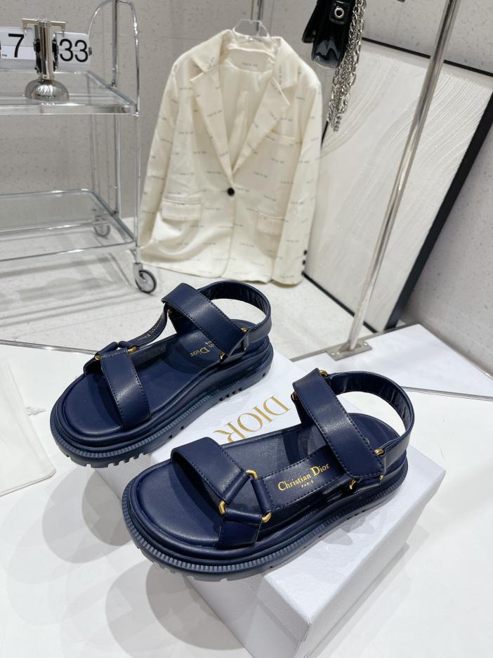 repliche,replica,perfette,siti di,affidabili,migliori siti,dove comprare,1:1,scarpe da ginnastica Gli ultimi sandali di Dior classici sandali in feltro da diavolo aggiornati