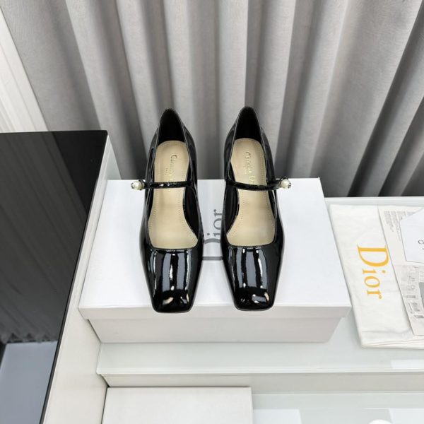 repliche,replica,perfette,siti di,affidabili,migliori siti,dove comprare,1:1,scarpe da ginnastica Ultima sfilata haute couture primavera-estate 2024