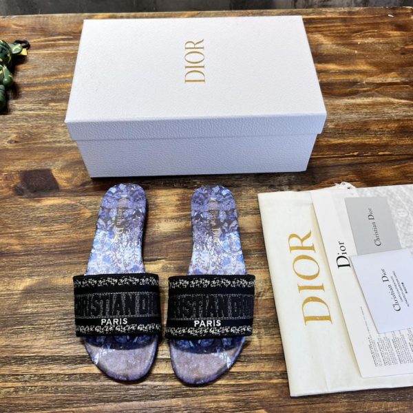 repliche,replica,perfette,siti di,affidabili,migliori siti,dove comprare,1:1,scarpe da ginnastica [Versione top] Serie Christian Dior/pantofole classiche ricamate