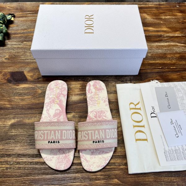 repliche,replica,perfette,siti di,affidabili,migliori siti,dove comprare,1:1,scarpe da ginnastica [Versione top] Serie Christian Dior/pantofole classiche ricamate