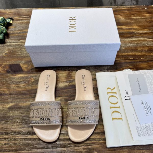 repliche,replica,perfette,siti di,affidabili,migliori siti,dove comprare,1:1,scarpe da ginnastica [Versione top] Serie Christian Dior/pantofole classiche ricamate
