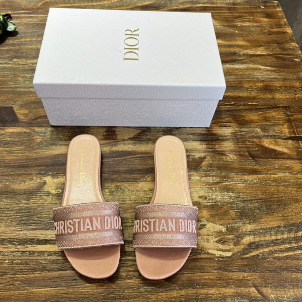 repliche,replica,perfette,siti di,affidabili,migliori siti,dove comprare,1:1,scarpe da ginnastica [Versione top] Serie Christian Dior/pantofole classiche ricamate