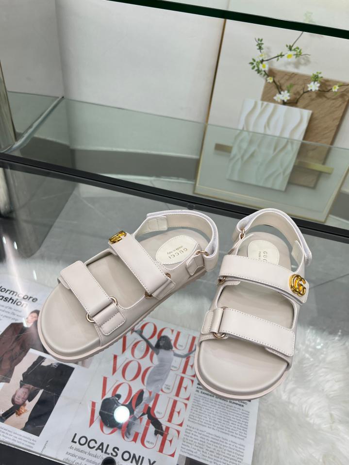 repliche,replica,perfette,siti di,affidabili,migliori siti,dove comprare,1:1,scarpe da ginnastica Sandali flat Gucci con due cinturini in feltro diavolato repliche,replica,perfette,siti di,affidabili,migliori siti,dove comprare,1:1,scarpe da ginnastica Sandali flat Gucci con due cinturini in feltro diavolato