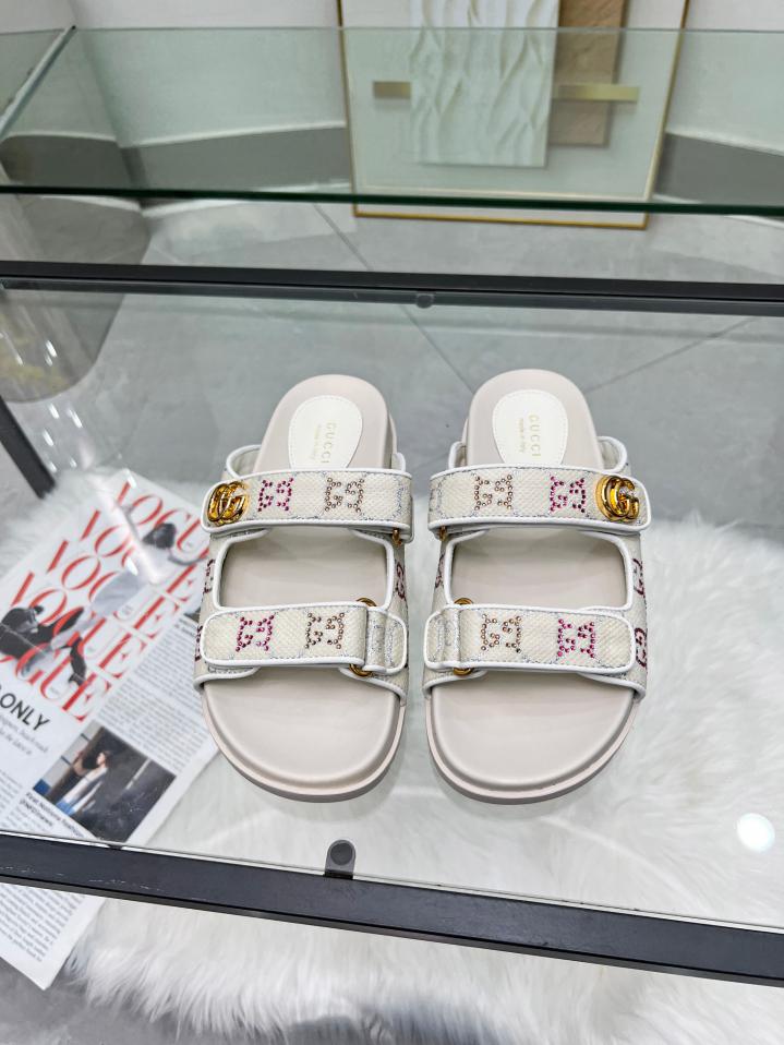 repliche,replica,perfette,siti di,affidabili,migliori siti,dove comprare,1:1,scarpe da ginnastica Sandali flat Gucci con due cinturini in feltro diavolato repliche,replica,perfette,siti di,affidabili,migliori siti,dove comprare,1:1,scarpe da ginnastica Sandali flat Gucci con due cinturini in feltro diavolato