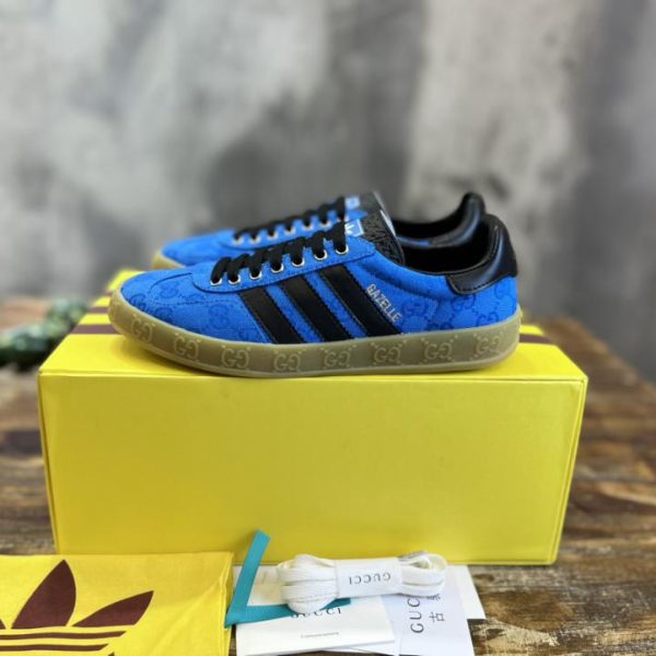repliche,replica,perfette,siti di,affidabili,migliori siti,dove comprare,1:1,scarpe da ginnastica Versione top delle sneakers Gazelle congiunte adidas x Gucci