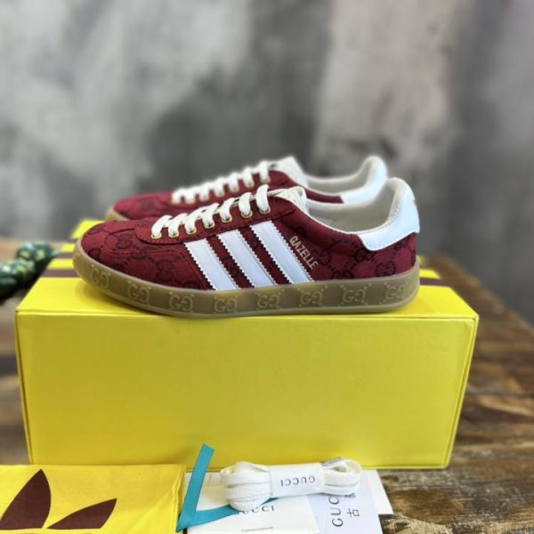 repliche,replica,perfette,siti di,affidabili,migliori siti,dove comprare,1:1,scarpe da ginnastica Versione top delle sneakers Gazelle congiunte adidas x Gucci