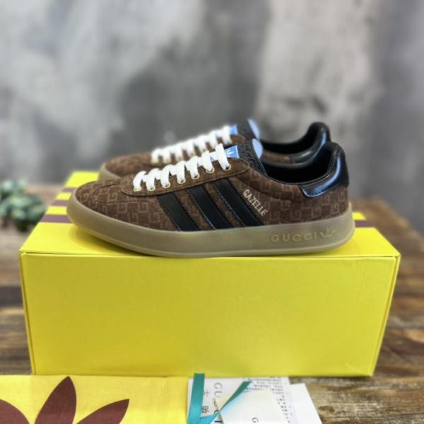 repliche,replica,perfette,siti di,affidabili,migliori siti,dove comprare,1:1,scarpe da ginnastica Versione top delle sneakers Gazelle congiunte adidas x Gucci