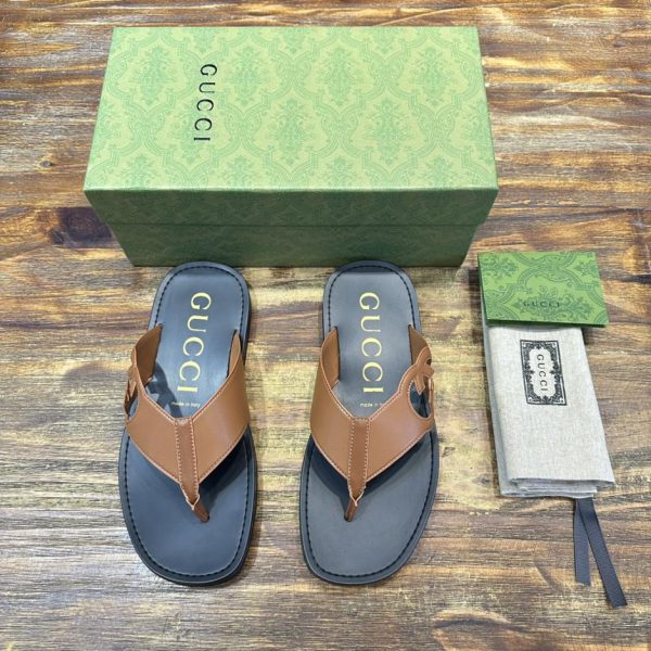 repliche,replica,perfette,siti di,affidabili,migliori siti,dove comprare,1:1,scarpe da ginnastica [Versione top] Ciabatte incrociate infradito Gucci 2024