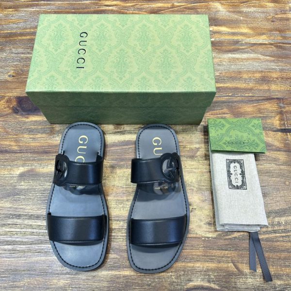 repliche,replica,perfette,siti di,affidabili,migliori siti,dove comprare,1:1,scarpe da ginnastica [Versione top] Ciabatte incrociate infradito Gucci 2024