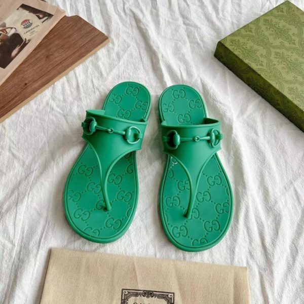 repliche,replica,perfette,siti di,affidabili,migliori siti,dove comprare,1:1,scarpe da ginnastica GUCCI versione TPU (stessa lucida della versione originale) infradito da spiaggia 2024