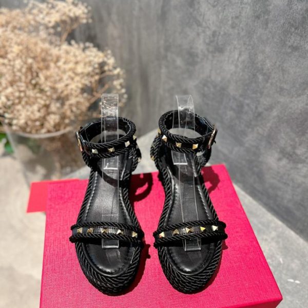 repliche,replica,perfette,siti di,affidabili,migliori siti,dove comprare,1:1,scarpe da ginnastica Sandali Valentino con zeppa intrecciata in corda di canapa borchiata, versione alta