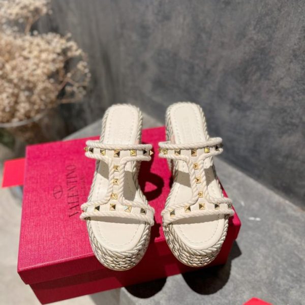repliche,replica,perfette,siti di,affidabili,migliori siti,dove comprare,1:1,scarpe da ginnastica Sandali Valentino con zeppa intrecciata in corda di canapa borchiata, versione alta