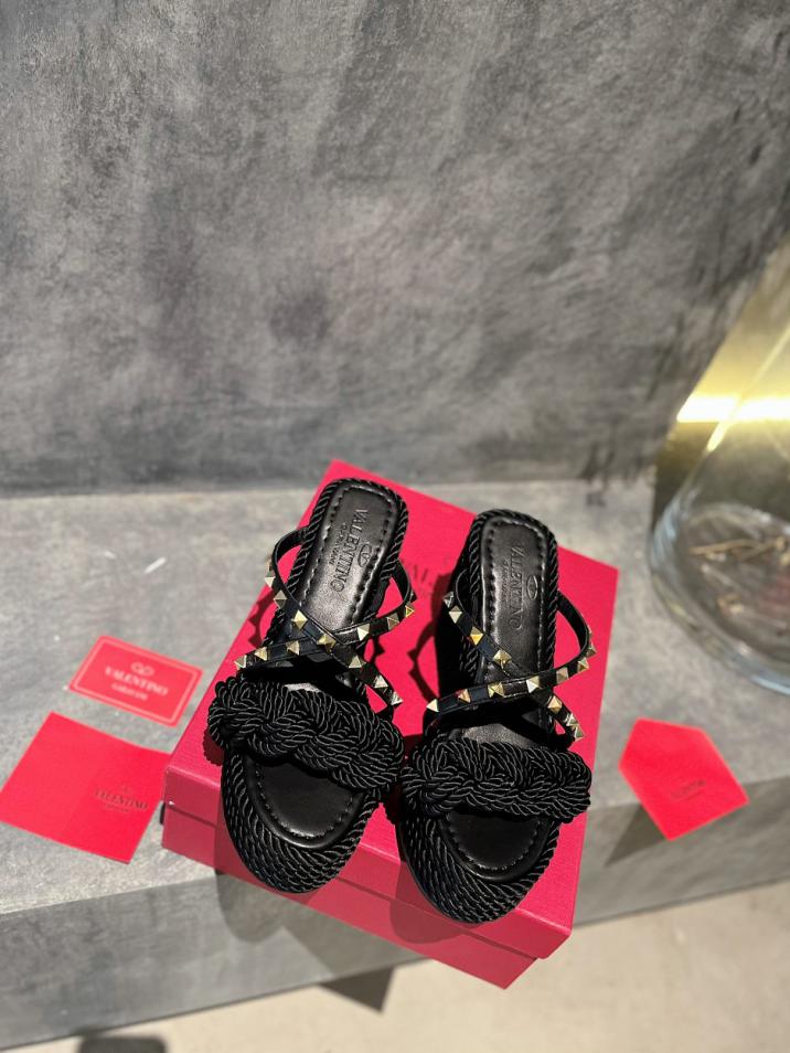 repliche,replica,perfette,siti di,affidabili,migliori siti,dove comprare,1:1,scarpe da ginnastica Sandali Valentino con zeppa intrecciata in corda di canapa borchiata, versione alta