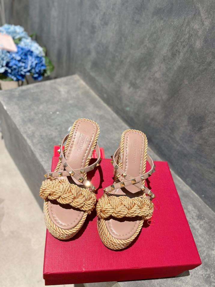 repliche,replica,perfette,siti di,affidabili,migliori siti,dove comprare,1:1,scarpe da ginnastica Sandali Valentino con zeppa intrecciata in corda di canapa borchiata, versione alta