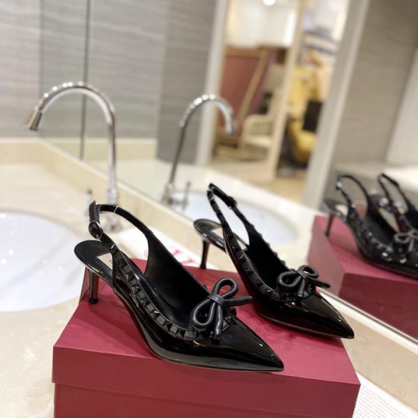 repliche,replica,perfette,siti di,affidabili,migliori siti,dove comprare,1:1,scarpe da ginnastica VALENTINO/ROCKSTUD sandali con tacco alto e fiocco con rivetti