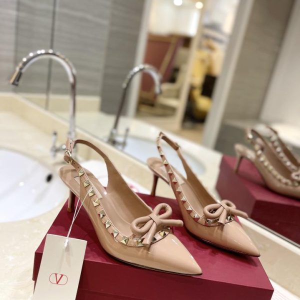 repliche,replica,perfette,siti di,affidabili,migliori siti,dove comprare,1:1,scarpe da ginnastica VALENTINO/ROCKSTUD sandali con tacco alto e fiocco con rivetti