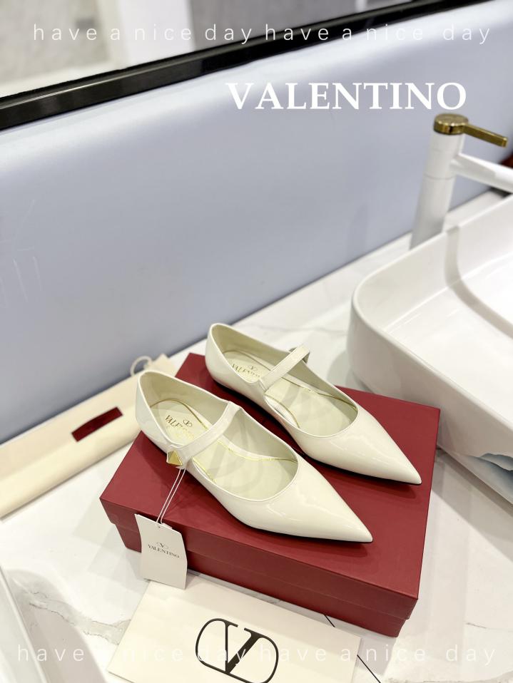 repliche,replica,perfette,siti di,affidabili,migliori siti,dove comprare,1:1,scarpe da ginnastica VALENTINO 4 I tacchi alti in vernice più GARAVANITAN-GO