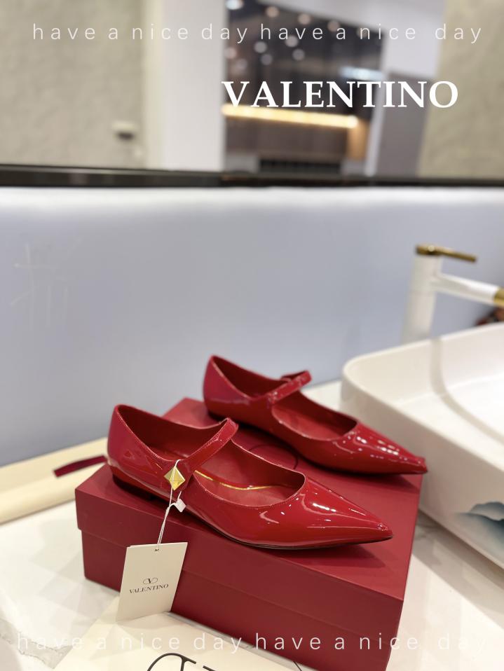 repliche,replica,perfette,siti di,affidabili,migliori siti,dove comprare,1:1,scarpe da ginnastica VALENTINO 4 I tacchi alti in vernice più GARAVANITAN-GO