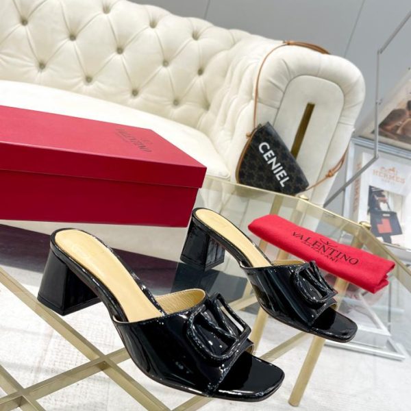 repliche,replica,perfette,siti di,affidabili,migliori siti,dove comprare,1:1,scarpe da ginnastica L’ultimo lancio di Valentino del 2024, disponibile in nove colori