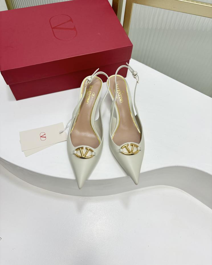 repliche,replica,perfette,siti di,affidabili,migliori siti,dove comprare,1:1,scarpe da ginnastica Sandali a punta con tacco alto da passerella VALENTINVT repliche,replica,perfette,siti di,affidabili,migliori siti,dove comprare,1:1,scarpe da ginnastica Sandali a punta con tacco alto da passerella VALENTINVT