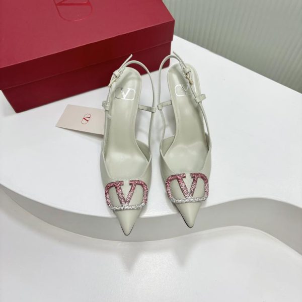 repliche,replica,perfette,siti di,affidabili,migliori siti,dove comprare,1:1,scarpe da ginnastica Sandali Valentio/Sky con fibbia a V e tacco alto con fibbia in cristalli di diamanti sfumati