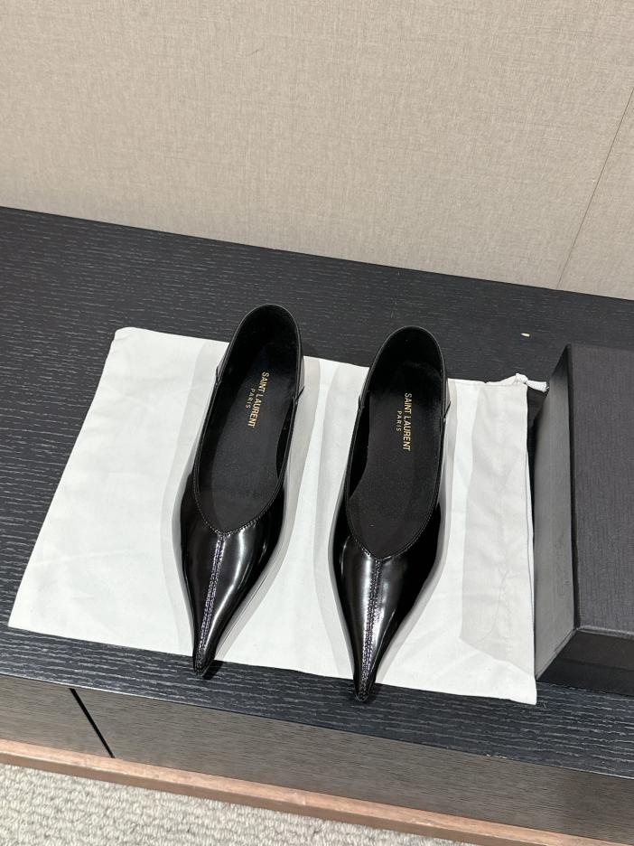 repliche,replica,perfette,siti di,affidabili,migliori siti,dove comprare,1:1,scarpe da ginnastica tacchi alti saint laurent ss24 di alta qualità
