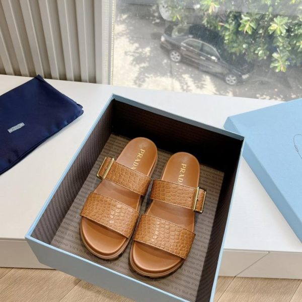 repliche,replica,perfette,siti di,affidabili,migliori siti,dove comprare,1:1,scarpe da ginnastica Ciabatte PRADA 2024 diamante versione alta