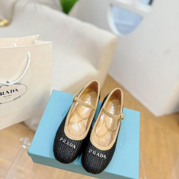 repliche,replica,perfette,siti di,affidabili,migliori siti,dove comprare,1:1,scarpe da ginnastica PRADA 24 ballerine con monogramma da passerella