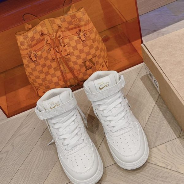 repliche,replica,perfette,siti di,affidabili,migliori siti,dove comprare,1:1,scarpe da ginnastica Louis Vuiton e Nike modello congiunto/sport di alta qualità