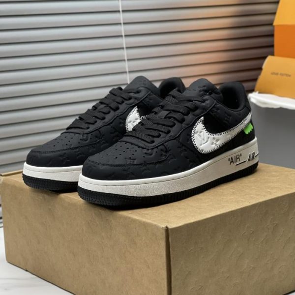 repliche,replica,perfette,siti di,affidabili,migliori siti,dove comprare,1:1,scarpe da ginnastica Collaborazione di successo tra Louis Vuitton e NIKE Air force1 22ss