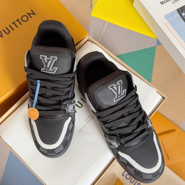 repliche,replica,perfette,siti di,affidabili,migliori siti,dove comprare,1:1,scarpe da ginnastica Louis VuitonNuova serie Louis Vuiton Trainer del 2024s