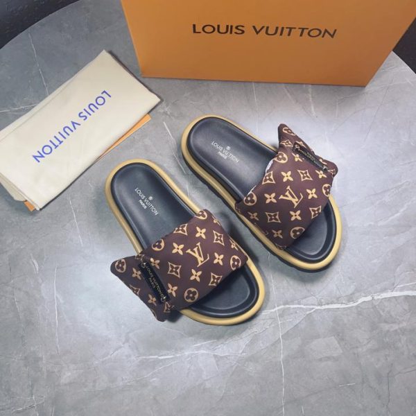 repliche,replica,perfette,siti di,affidabili,migliori siti,dove comprare,1:1,scarpe da ginnastica Sandali con logo in rilievo di Louis Vuiton