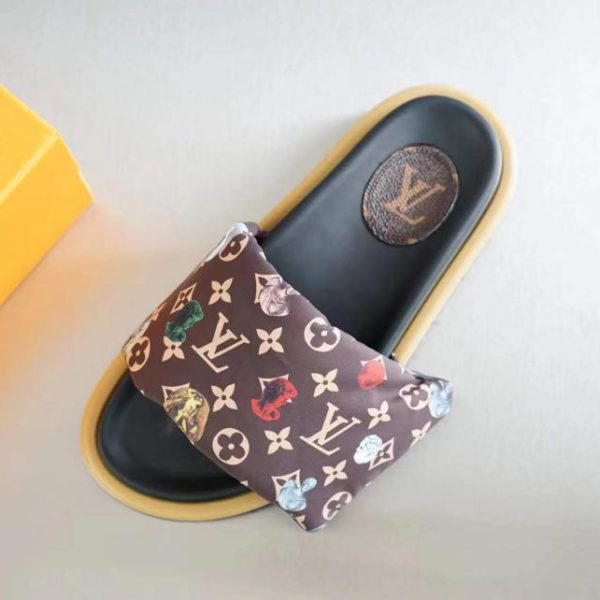 repliche,replica,perfette,siti di,affidabili,migliori siti,dove comprare,1:1,scarpe da ginnastica Sandali con logo in rilievo di Louis Vuiton