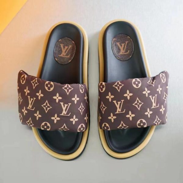 repliche,replica,perfette,siti di,affidabili,migliori siti,dove comprare,1:1,scarpe da ginnastica Sandali con logo in rilievo di Louis Vuiton