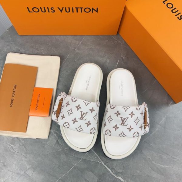 repliche,replica,perfette,siti di,affidabili,migliori siti,dove comprare,1:1,scarpe da ginnastica Sandali con logo in rilievo di Louis Vuiton