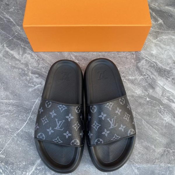 repliche,replica,perfette,siti di,affidabili,migliori siti,dove comprare,1:1,scarpe da ginnastica Versione alta [Louis Vuiton] Acquisto di un paio di pantofole