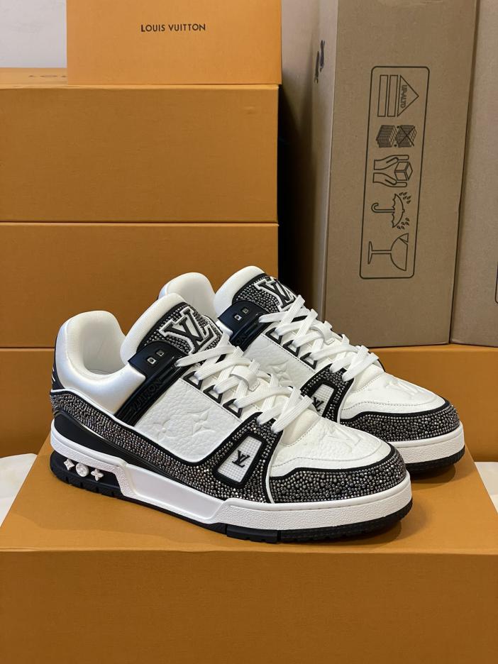 repliche,replica,perfette,siti di,affidabili,migliori siti,dove comprare,1:1,scarpe da ginnastica Versione top delle sneakers Louis Vuiton Trainer per coppia repliche,replica,perfette,siti di,affidabili,migliori siti,dove comprare,1:1,scarpe da ginnastica Versione top delle sneakers Louis Vuiton Trainer per coppia